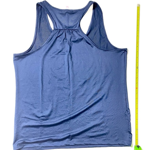 “Sweating for the Wedding” tank - size 2XL/3XL - Picture 4 of 4